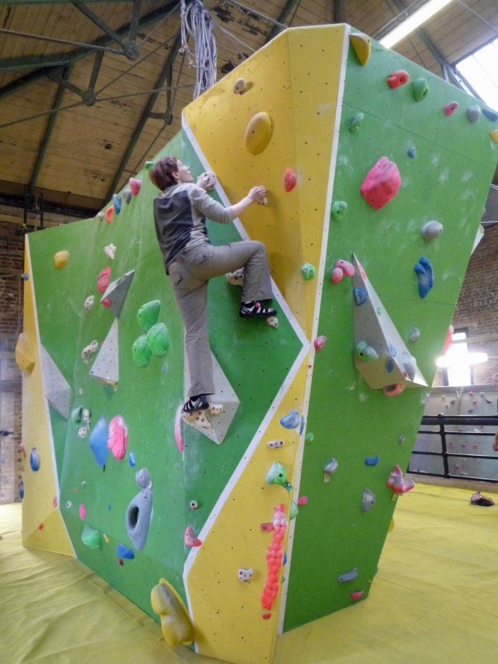Valerie bouldering