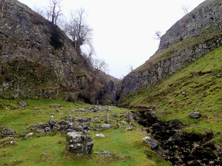 The entrance to Trollers Gill.
